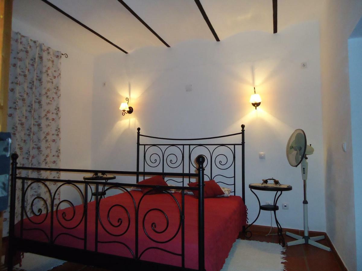 Monte Da Avo Chica Hotel Monsaraz Luaran gambar